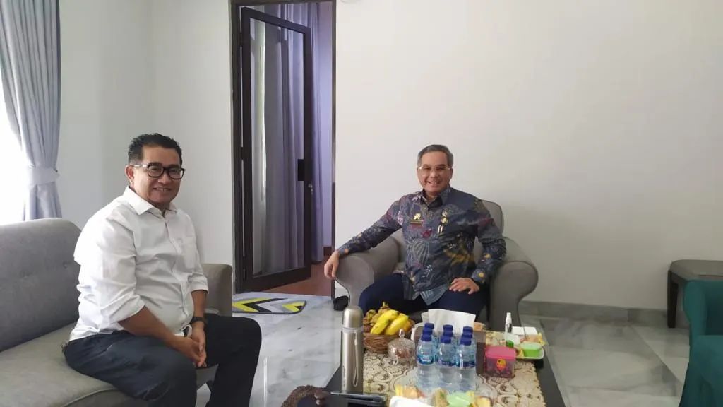 Pj Gubernur Temui Wamentan, Agendakan Panen Cabai dan Bawang di Sulbar
